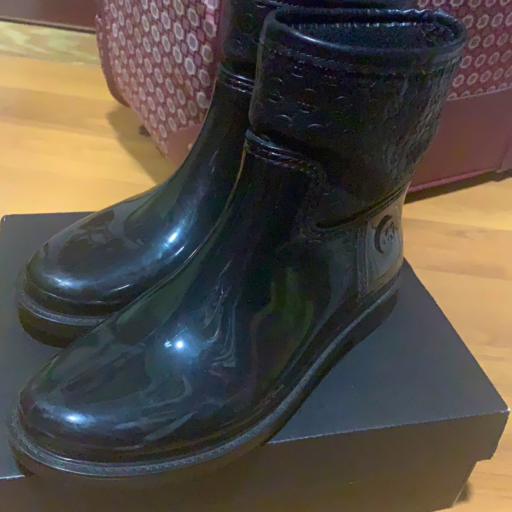 Rain boots